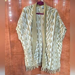 OLD NAVY M/L WRAP SWEATER TAN AND WHITE